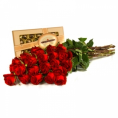 Букет красных роз и коробка конфет 