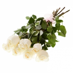 Букет из семи белых роз