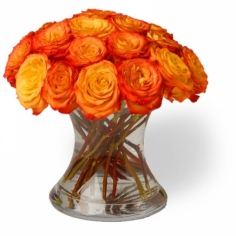 Огненно-оранжевые розы в вазе